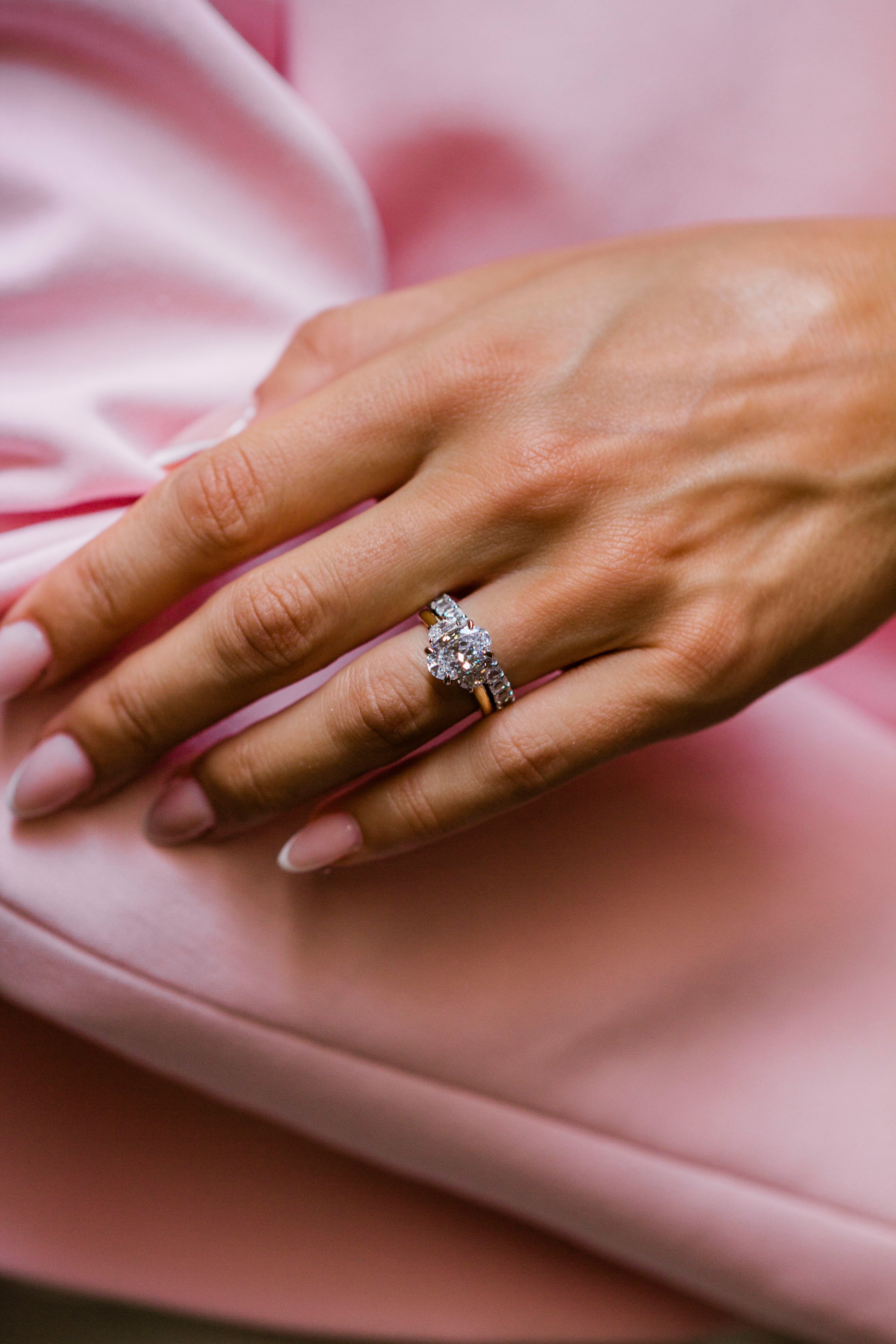 The Amelia Ring (2.5 Carat) - Image 5