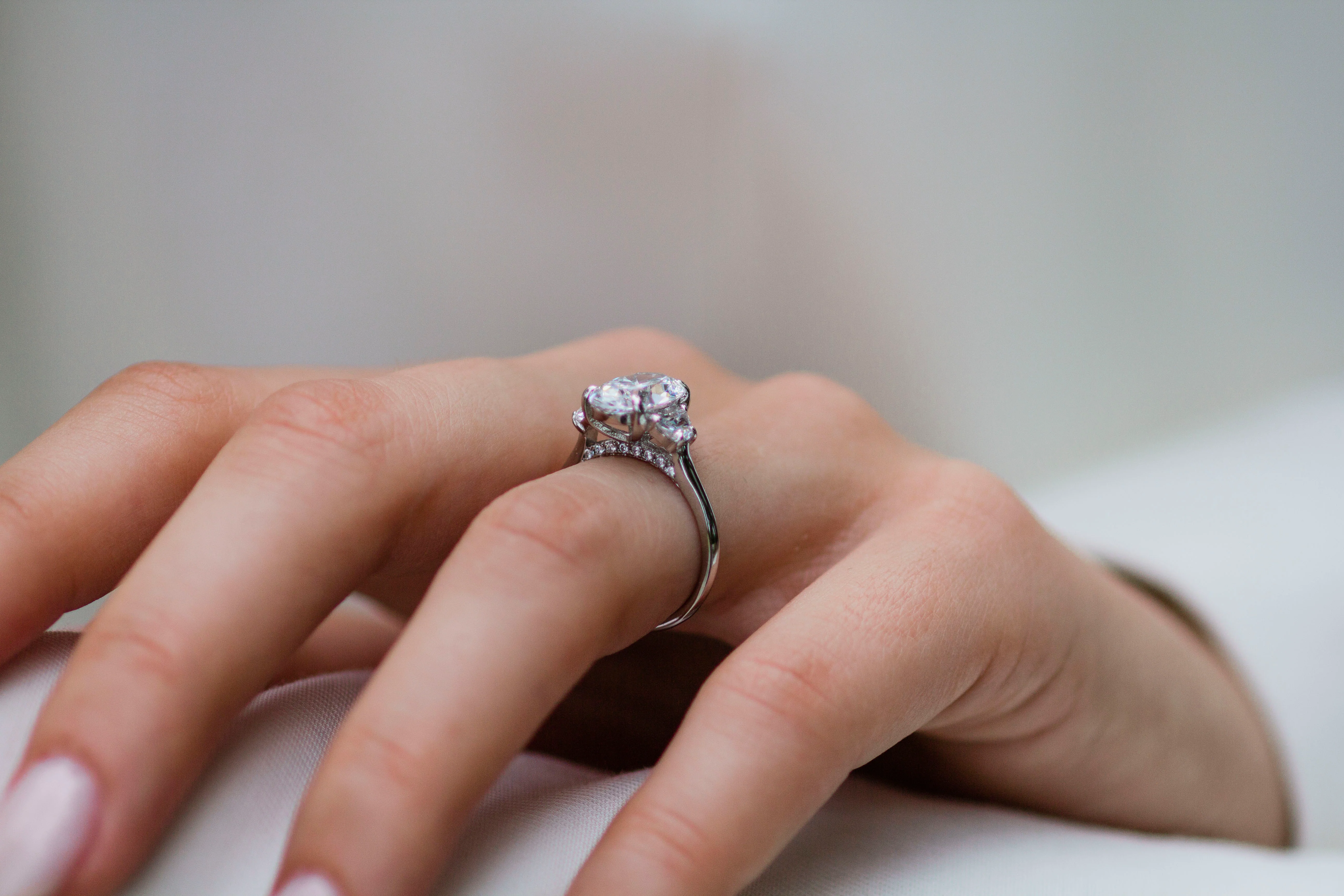The Amelia Ring (2.5 Carat) - Image 4