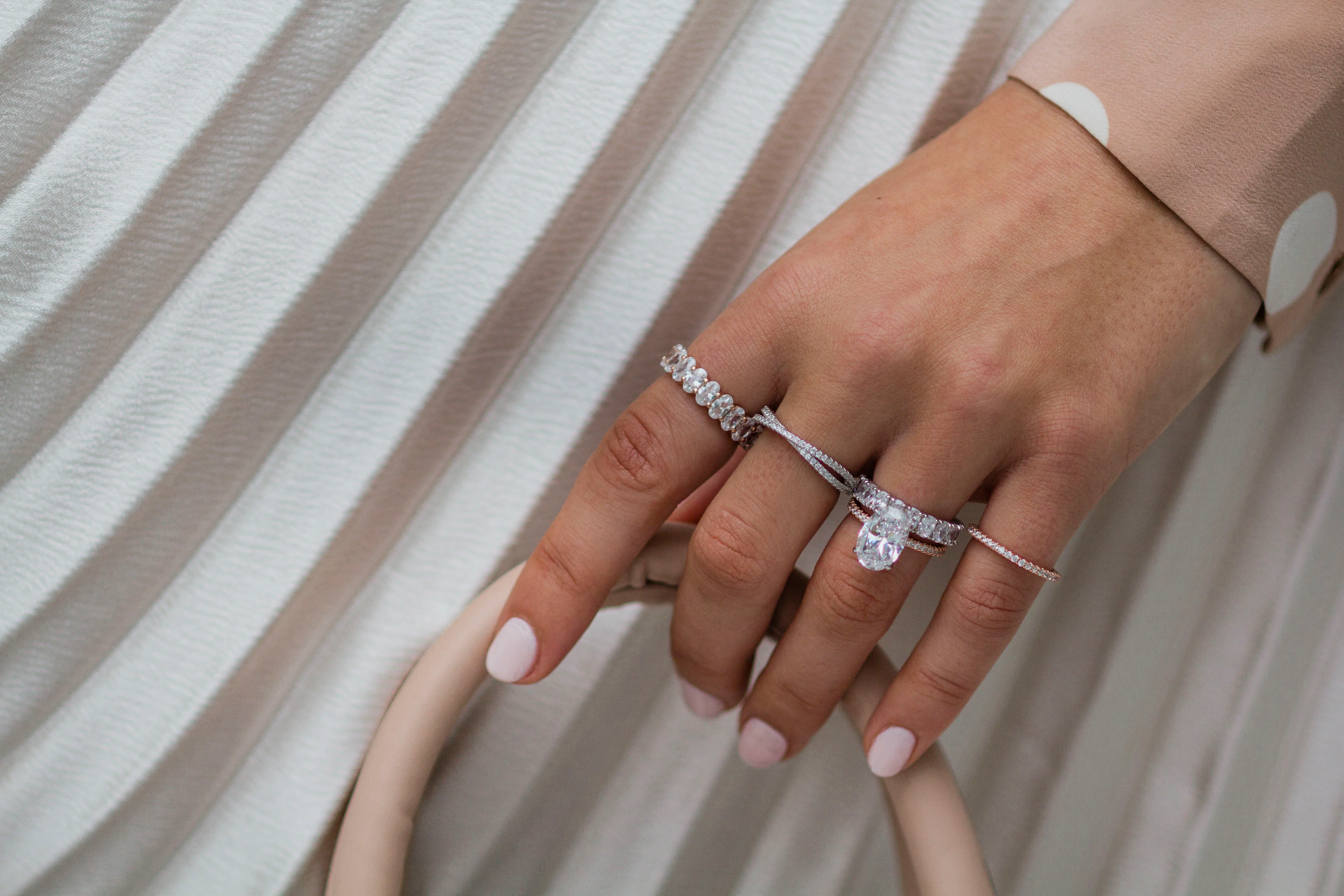 The Lively Ring (4.7 Carat) - Image 11