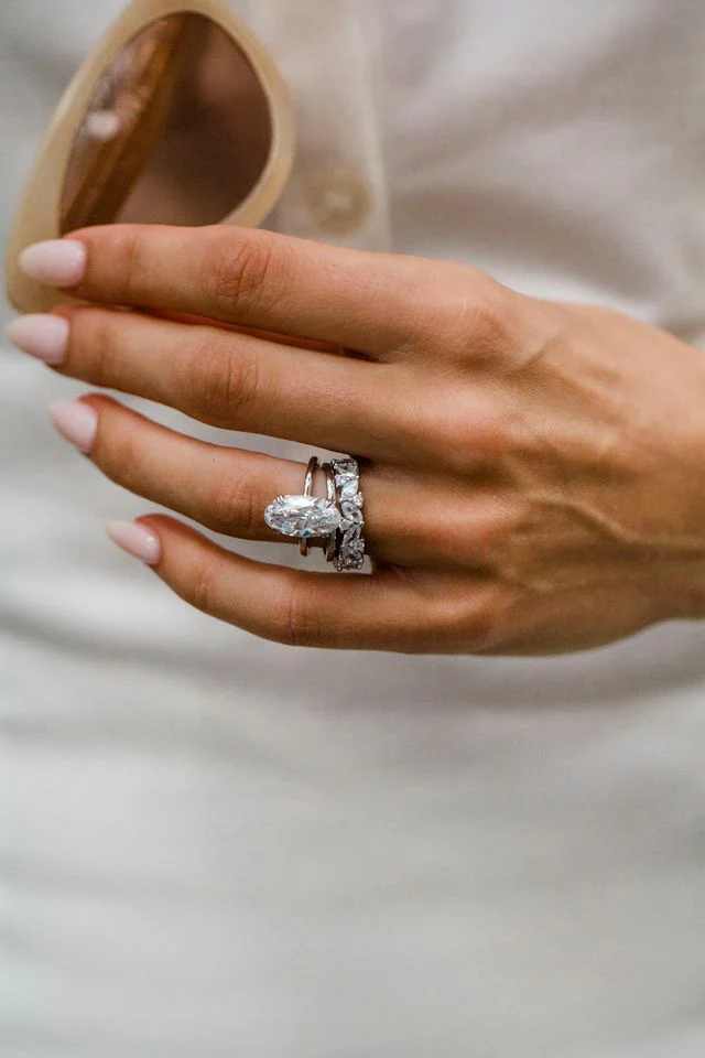 The Luna Ring (3.7 Carat) - Image 5