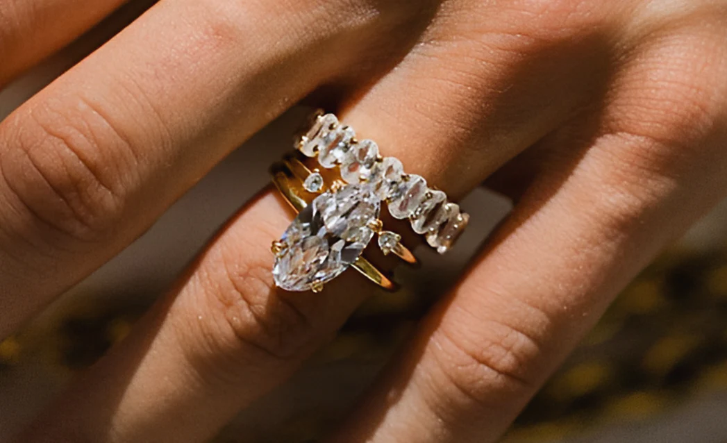 The Luna Ring (3.7 Carat) - Image 2