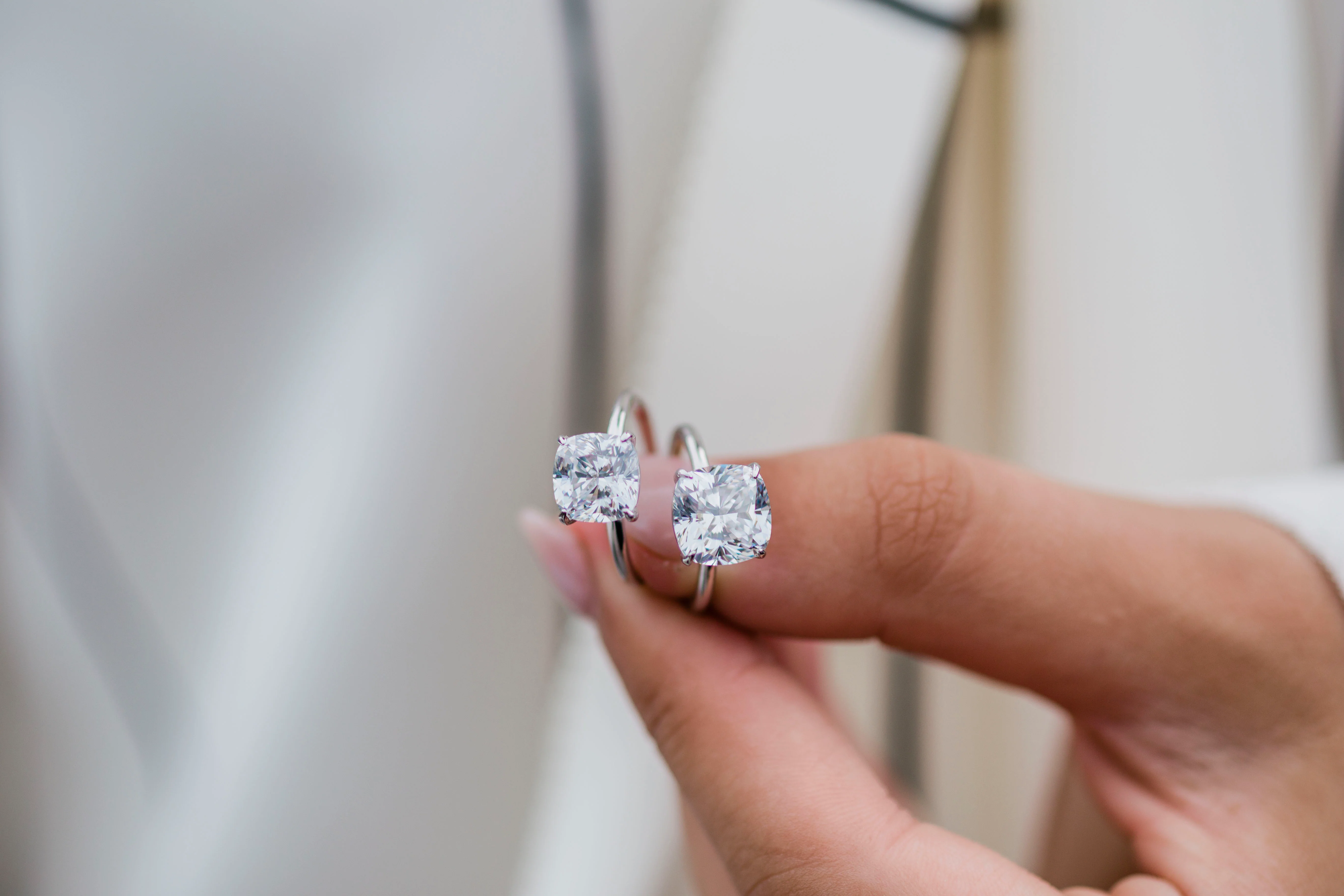 The Mila Ring (2 Carat) - Image 10
