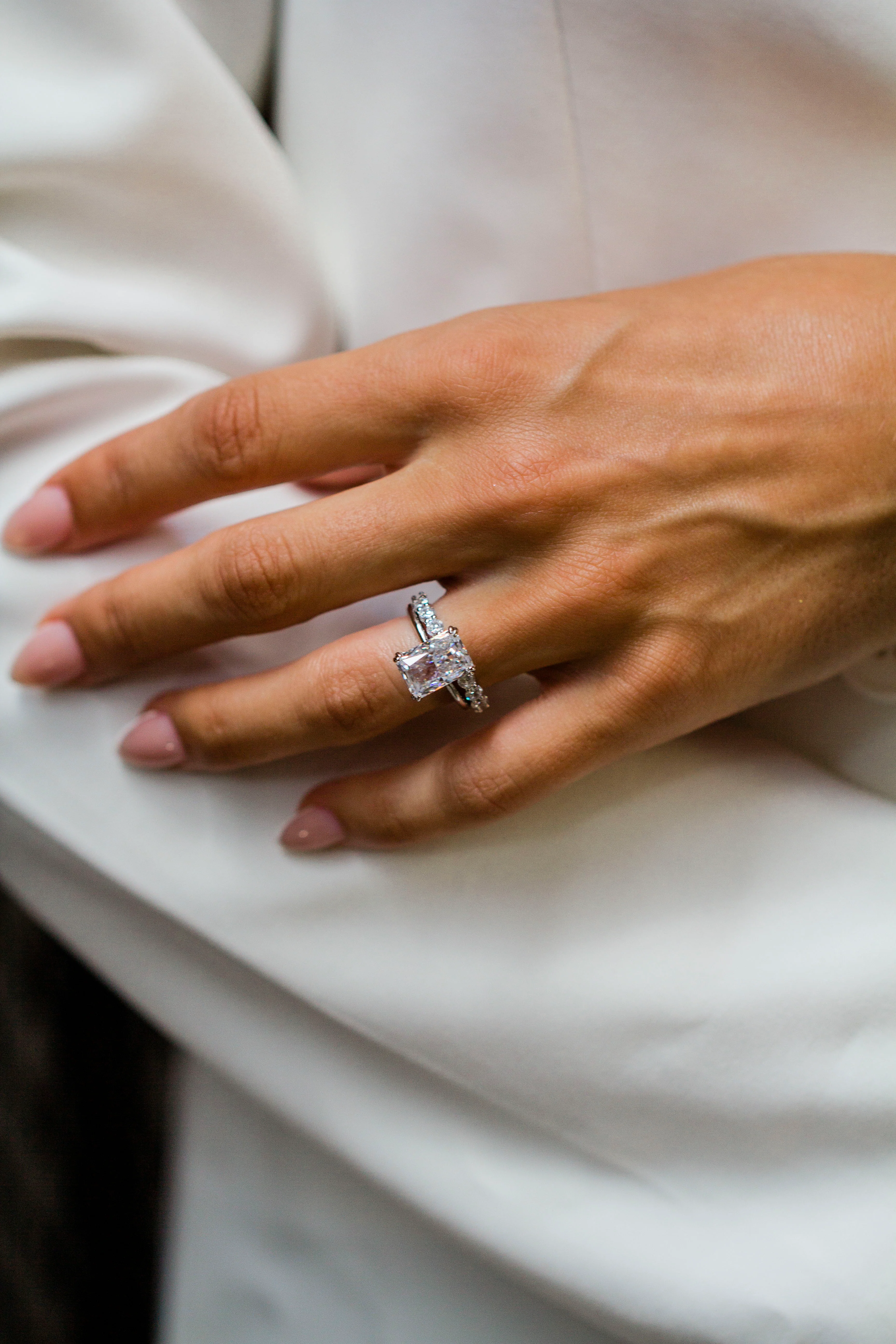 The Open Etta Band (2 Carats) - Image 5